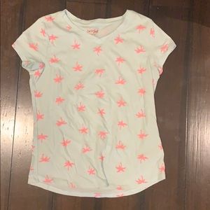 blue 💙shirt with 💗pink palm trees